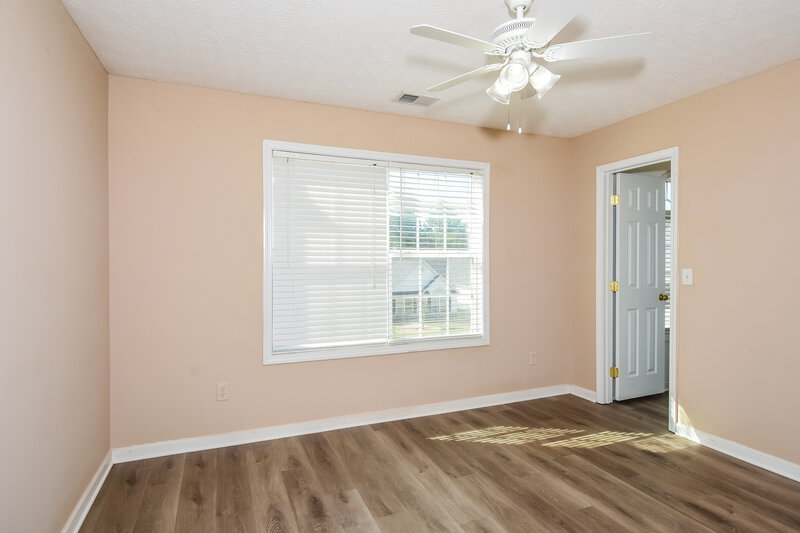 3,240/Mo, 217 E Skyline Vw Dallas, GA 30157 Bedroom View