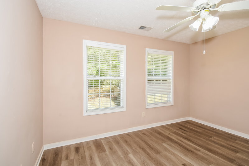 3,240/Mo, 217 E Skyline Vw Dallas, GA 30157 Bedroom View 2