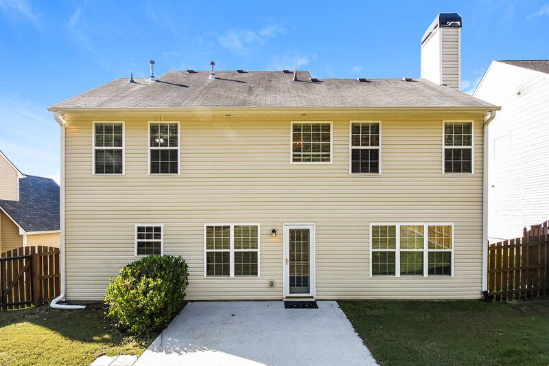 3,240/Mo, 217 E Skyline Vw Dallas, GA 30157 Rear View