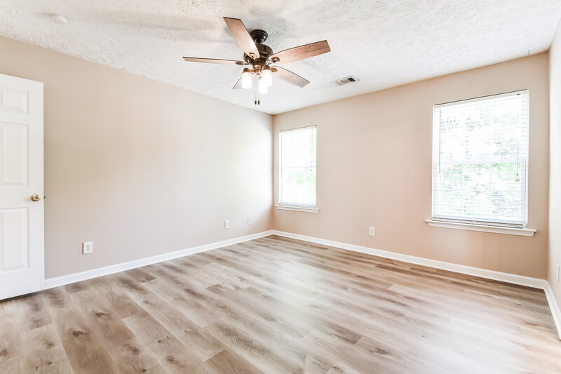 2,045/Mo, 125 Holly Mill Village Dr Canton, GA 30114 Main Bedroom View 2