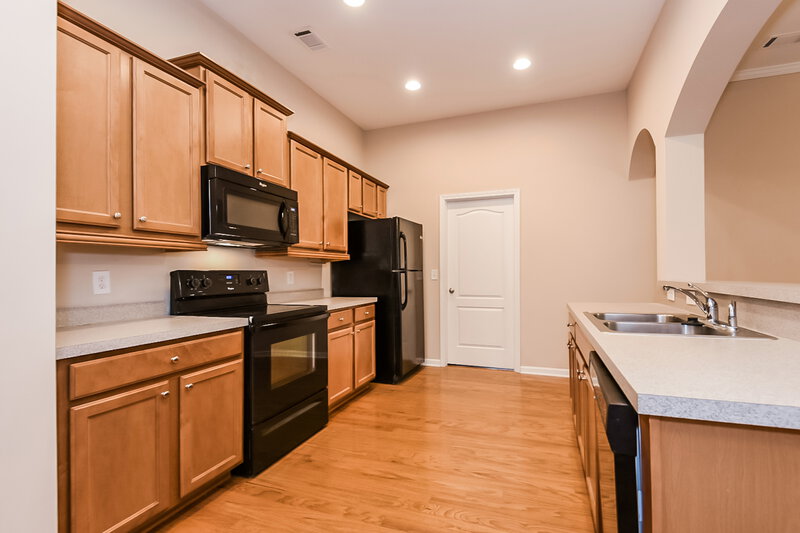 2,000/Mo, 336 Stoney Hollow Rd Canton, GA 30114 Kitchen View