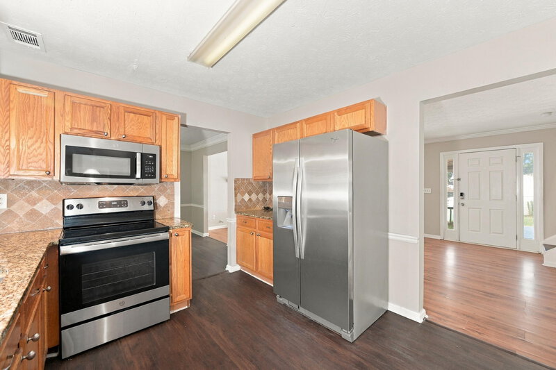 2,130/Mo, 2378 Haynes Trace Dr Grayson, GA 30017 Kitchen View