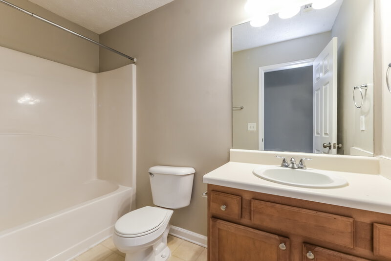 1,990/Mo, 12 Red Maple Way Dallas, GA 30157 Bathroom View