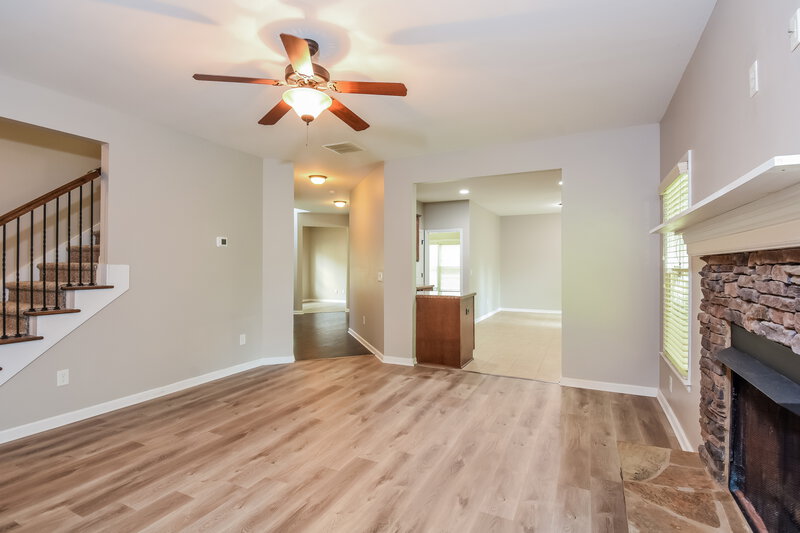 1,995/Mo, 114 Valdosta Ave Canton, GA 30114 Living Room View 2