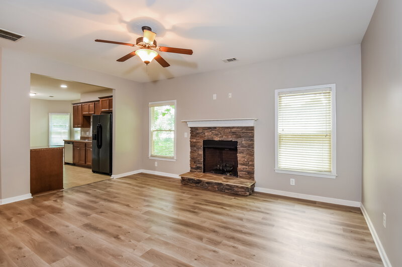 1,995/Mo, 114 Valdosta Ave Canton, GA 30114 Living Room View 3