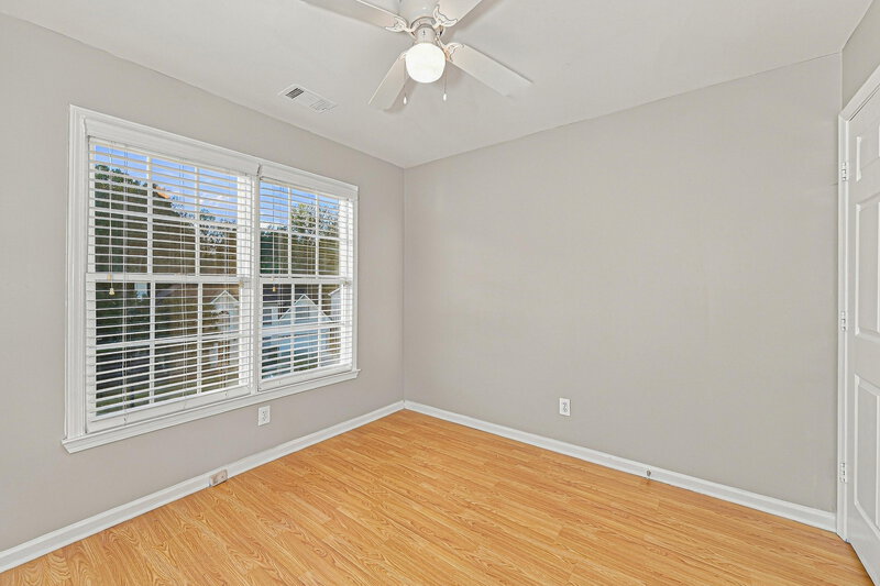 2,305/Mo, 605 Oxford Crest Ct Lawrenceville, GA 30043 Bedroom View 2