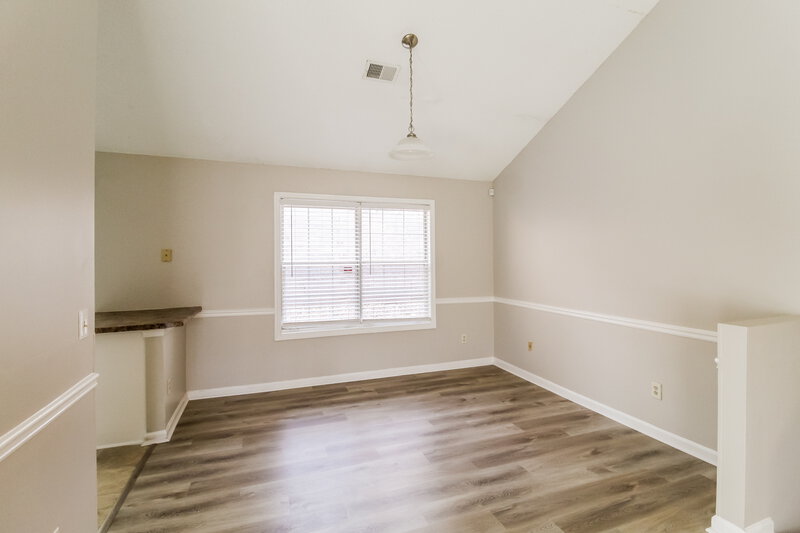 2,160/Mo, 3000 Wellcrest Dr NW Kennesaw, GA 30152 Dining Room View