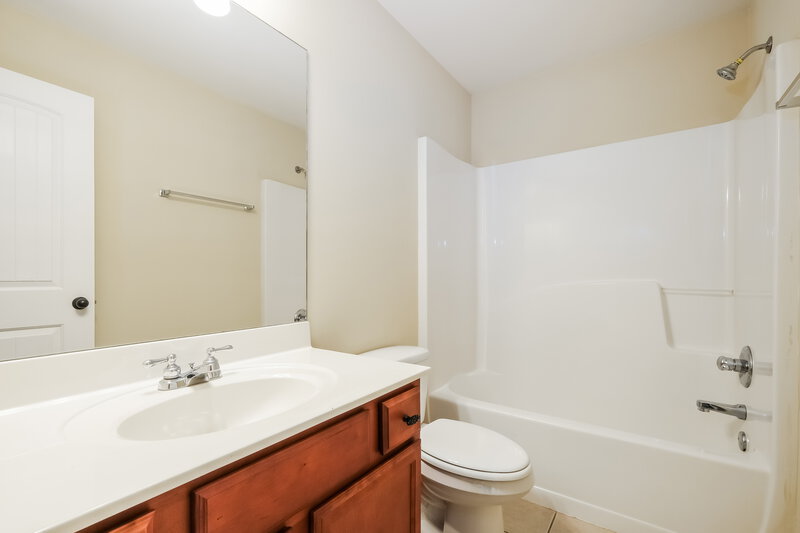 2,305/Mo, 634 Royal Crest Ct Canton, GA 30115 Bathroom View