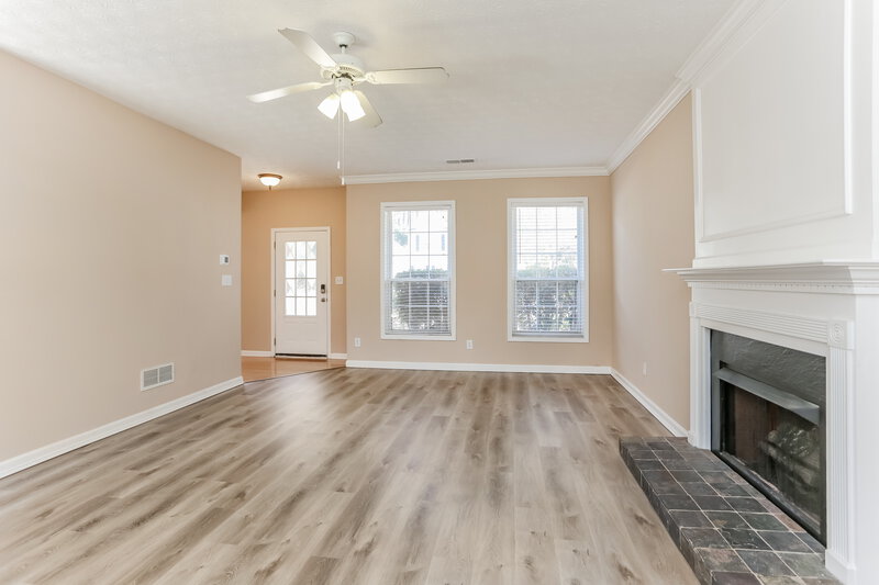 1,985/Mo, 225 Chamberlyn Ln Hiram, GA 30141 Living Room View 2