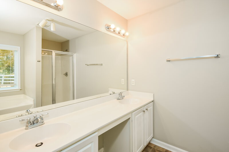 2,085/Mo, 1 Horseshoe Ln Hiram, GA 30141 Main Bathroom View