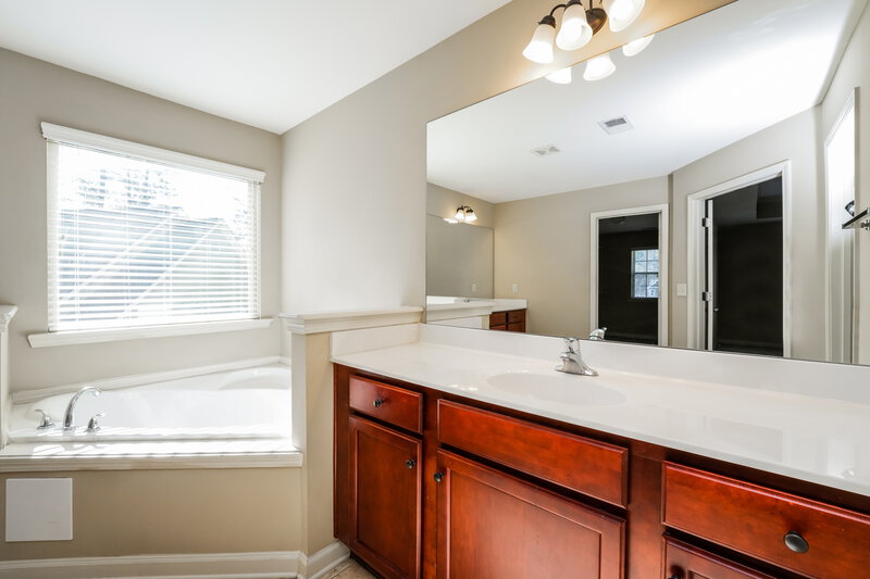 2,295/Mo, 2115 Malanga Ct Austell, GA 30106 Main Bathroom View