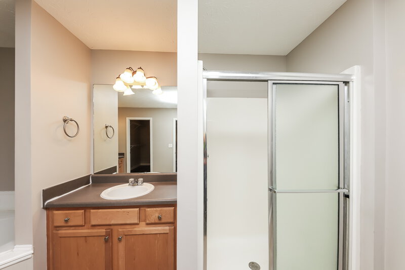 1,895/Mo, 7072 Littlebrook Way Douglasville, GA 30134 Main Bathroom View 2