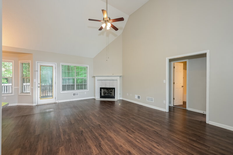 2,345/Mo, 128 Alexander Dr McDonough, GA 30252 Living Room View