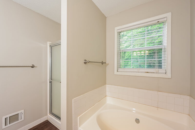 2,345/Mo, 128 Alexander Dr McDonough, GA 30252 Main Bathroom View 2
