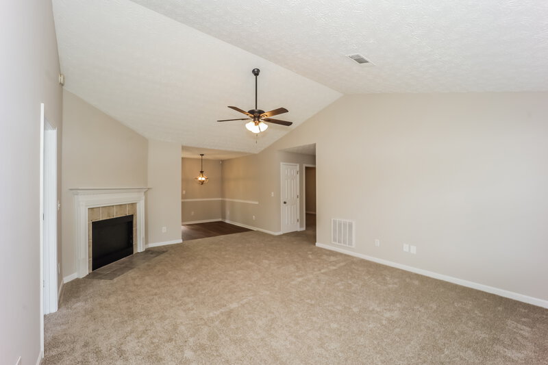 1,825/Mo, 94 Virginia Heights Dr Newnan, GA 30263 Living Room View 2