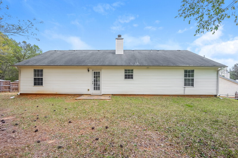 1,825/Mo, 94 Virginia Heights Dr Newnan, GA 30263 Rear View