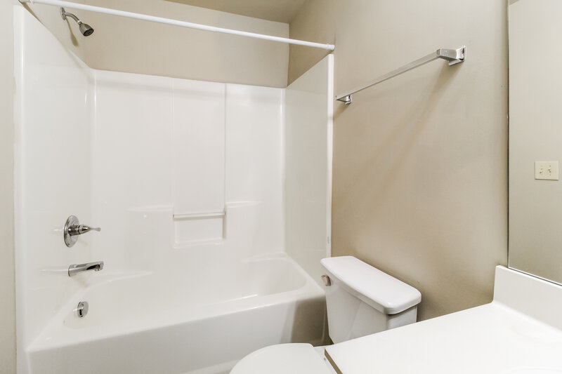 3,120/Mo, 661 Sweet Ashley Way Loganville, GA 30052 Bathroom View