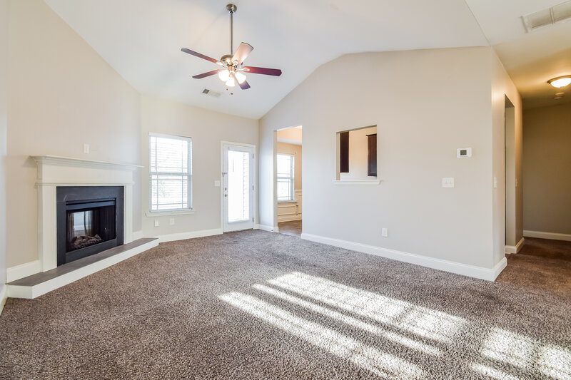 2,065/Mo, 547 Joneus Drive McDonough, GA 30252 Living Room View