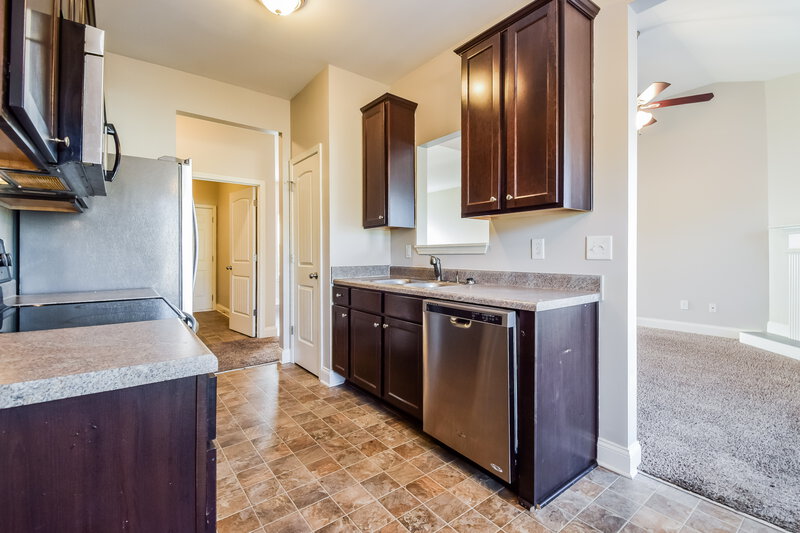 2,065/Mo, 547 Joneus Drive McDonough, GA 30252 Kitchen View 2