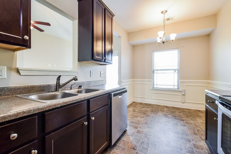 2,065/Mo, 547 Joneus Drive McDonough, GA 30252 Kitchen View 3