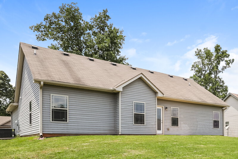 2,040/Mo, 547 Joneus Drive McDonough, GA 30252 Rear View