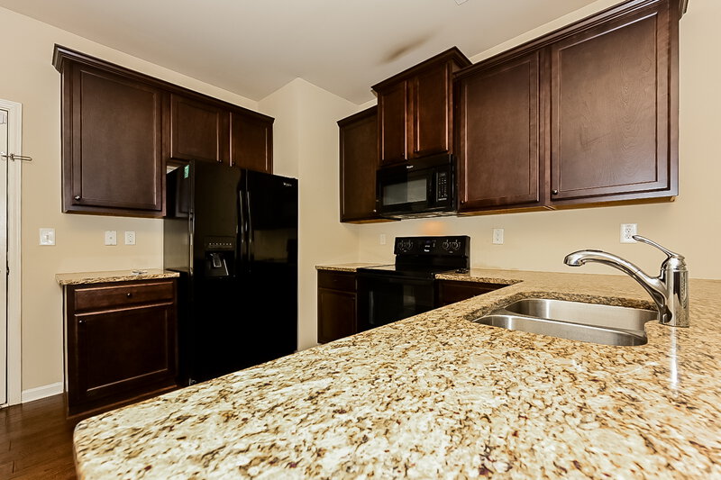 2,910/Mo, 150 Seabreeze Way Newnan, GA 30265 Kitchen View 2
