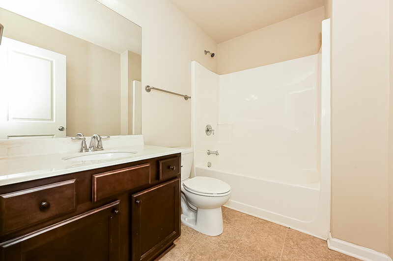 2,910/Mo, 150 Seabreeze Way Newnan, GA 30265 Bathroom View