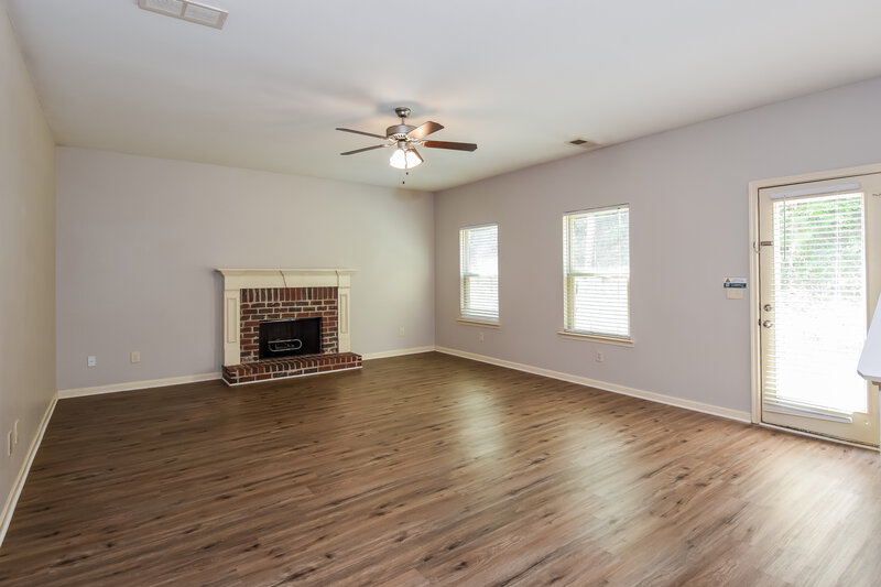 1,830/Mo, 85 Loblolly Ln Dallas, GA 30132 Living Room View