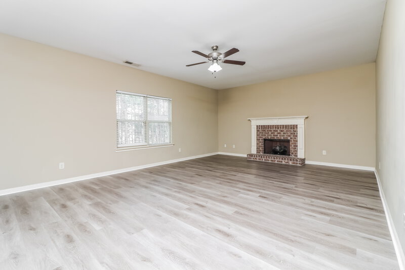 1,960/Mo, 293 Camellia Way Dallas, GA 30132 Living Room View