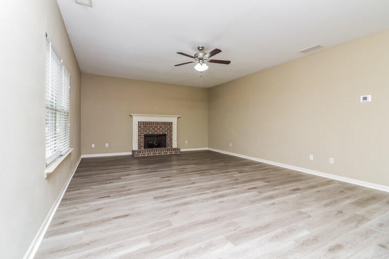 1,960/Mo, 293 Camellia Way Dallas, GA 30132 Living Room View 3