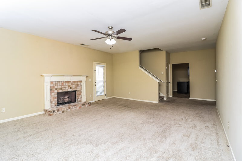 1,925/Mo, 66 Crescent Woode Way Dallas, GA 30157 Living Room View 2