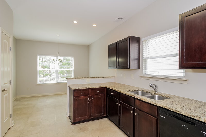 2,120/Mo, 38 Crescent Ln Dallas, GA 30132 Kitchen View 2