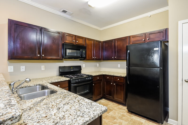 1,725/Mo, 48 Crescent Ln Dallas, GA 30132 Kitchen View 2