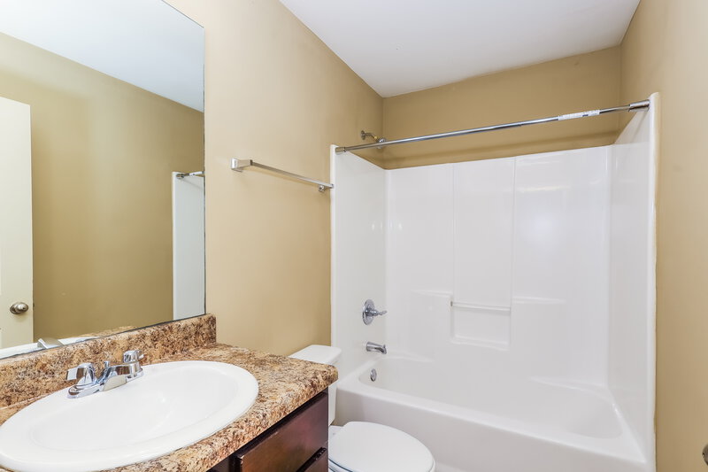 1,885/Mo, 41 Crescent Ln Dallas, GA 30157 Bathroom View
