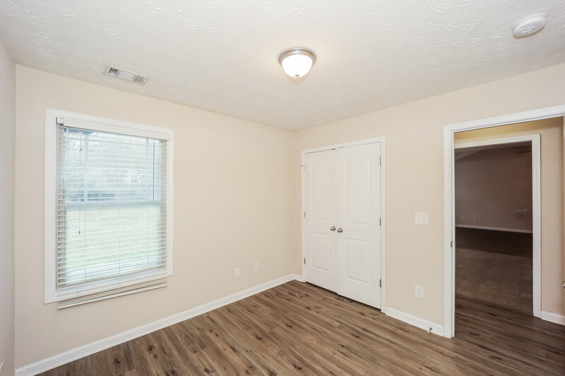 1,730/Mo, 21 Saint Charles Pl Grantville, GA 30220 Bedroom View