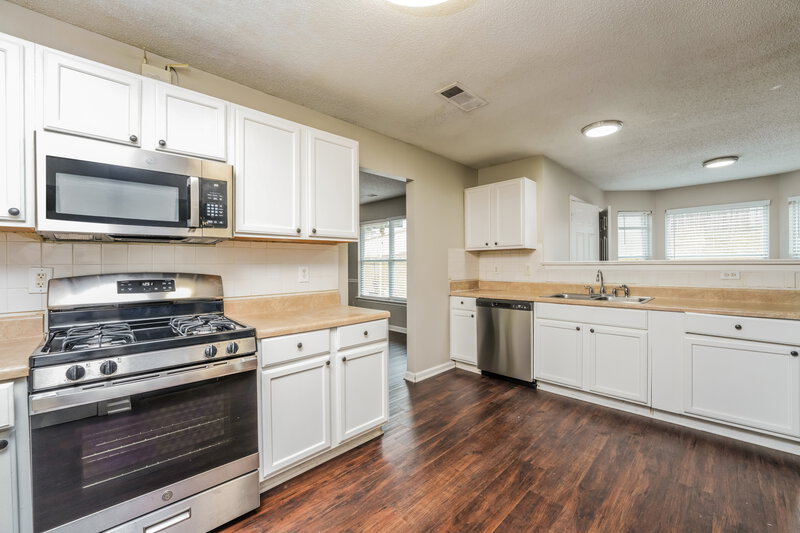 2,125/Mo, 4670 Bridle Point Pkwy Snellville, GA 30039 Kitchen View