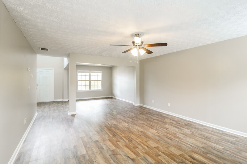 2,290/Mo, 525 McGiboney Ln Covington, GA 30016 Living Room View