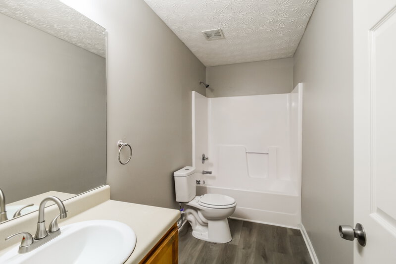 2,290/Mo, 525 McGiboney Ln Covington, GA 30016 Bathroom View