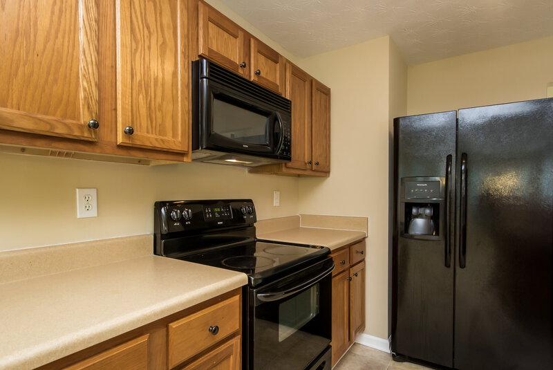 3,040/Mo, 2404 Napa Valley Dr Villa Rica, GA 30180 Kitchen View 2