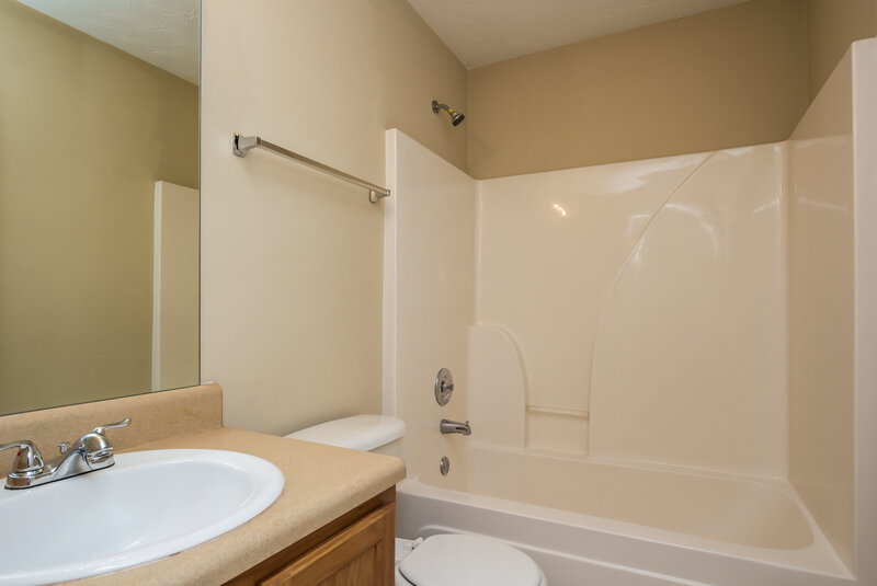 3,040/Mo, 2404 Napa Valley Dr Villa Rica, GA 30180 Bathroom View
