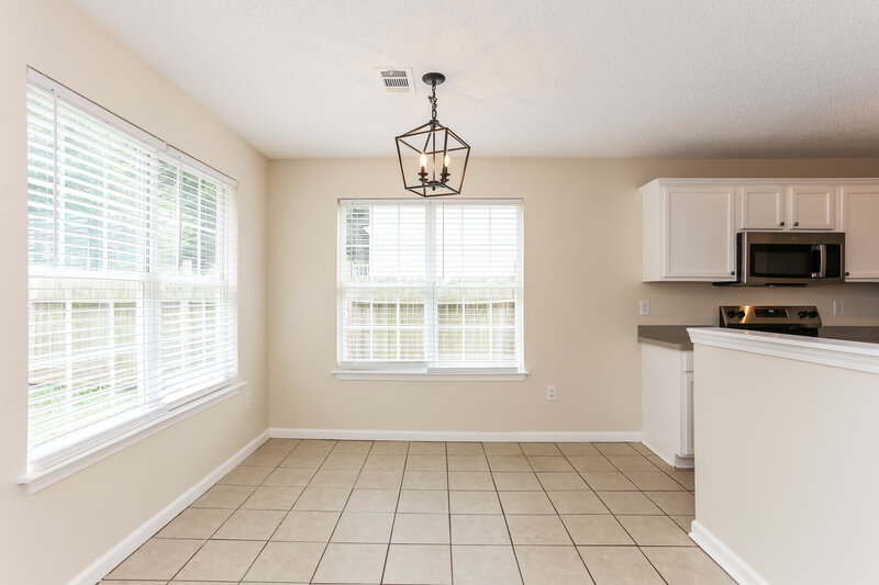 1,705/Mo, 402 Lafayette St Dallas, GA 30157 Dining Room View