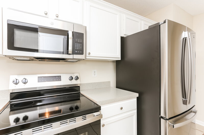 1,705/Mo, 402 Lafayette St Dallas, GA 30157 Kitchen View 2