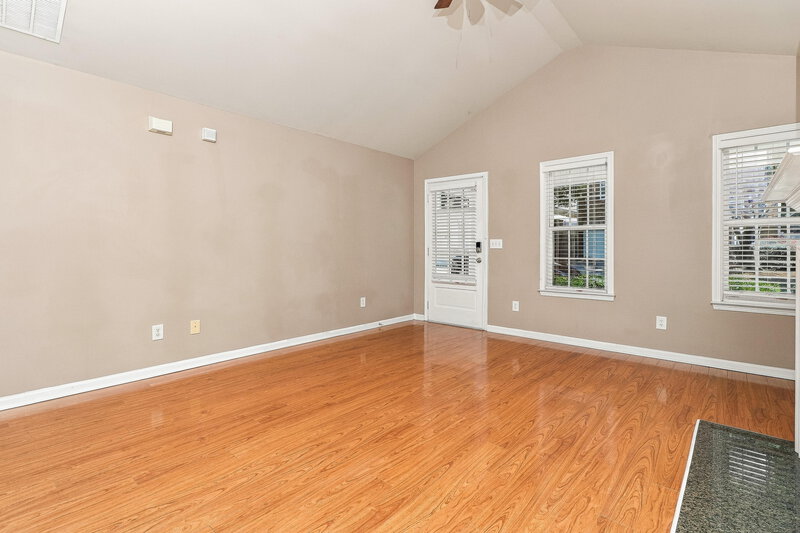 1,850/Mo, 164 Highland Falls Dr Hiram, GA 30141 Living Room View