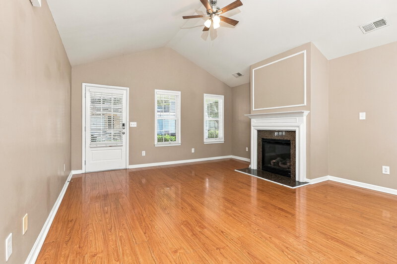 1,850/Mo, 164 Highland Falls Dr Hiram, GA 30141 Living Room View 2
