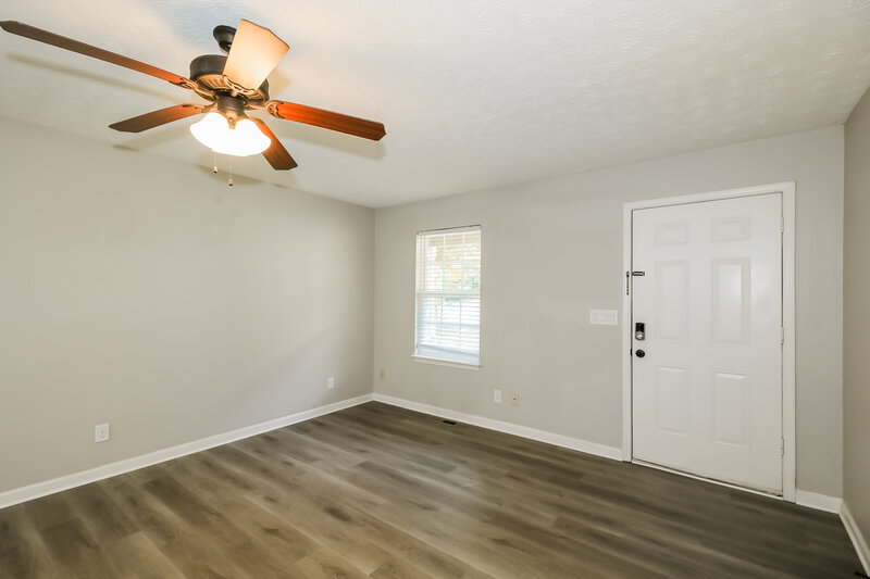 1,790/Mo, 1169 Granite Ln Loganville, GA 30052 Living Room View 2