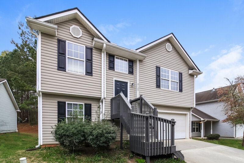 2,330/Mo, 9129 Jefferson Village Dr SW Covington, GA 30014 Front View 2