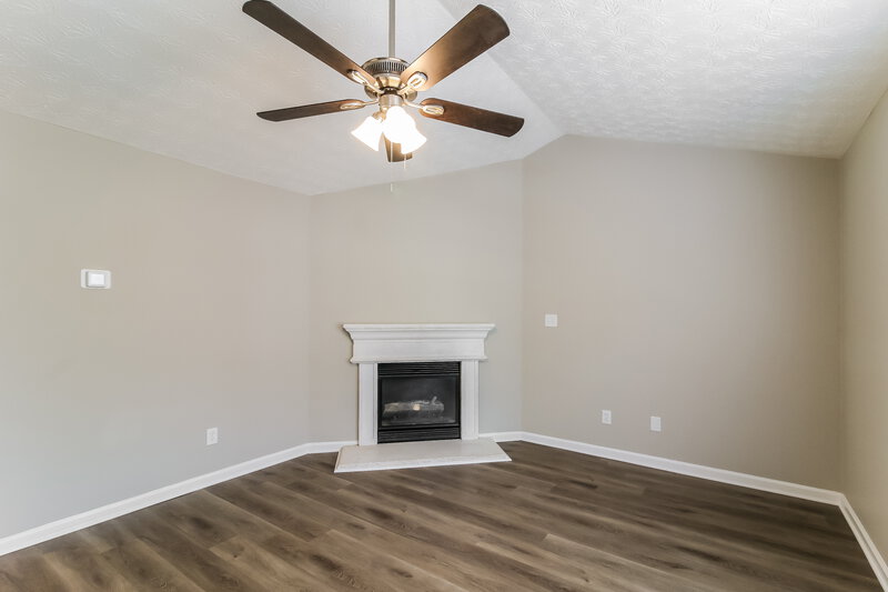 2,330/Mo, 9129 Jefferson Village Dr SW Covington, GA 30014 Living Room View
