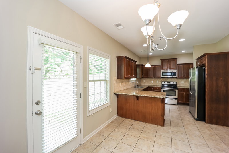 2,355/Mo, 114 Saint Charles Pl Sharpsburg, GA 30277 Breakfast Nook View