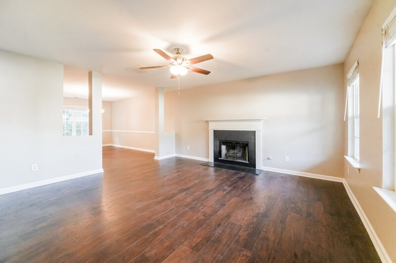 1,870/Mo, 208 N Fortune Way Dallas, GA 30157 Misc View 2