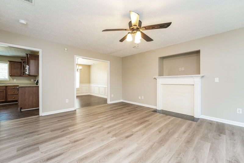 2,020/Mo, 235 Shadowbrooke Cir Loganville, GA 30052 Living Room View